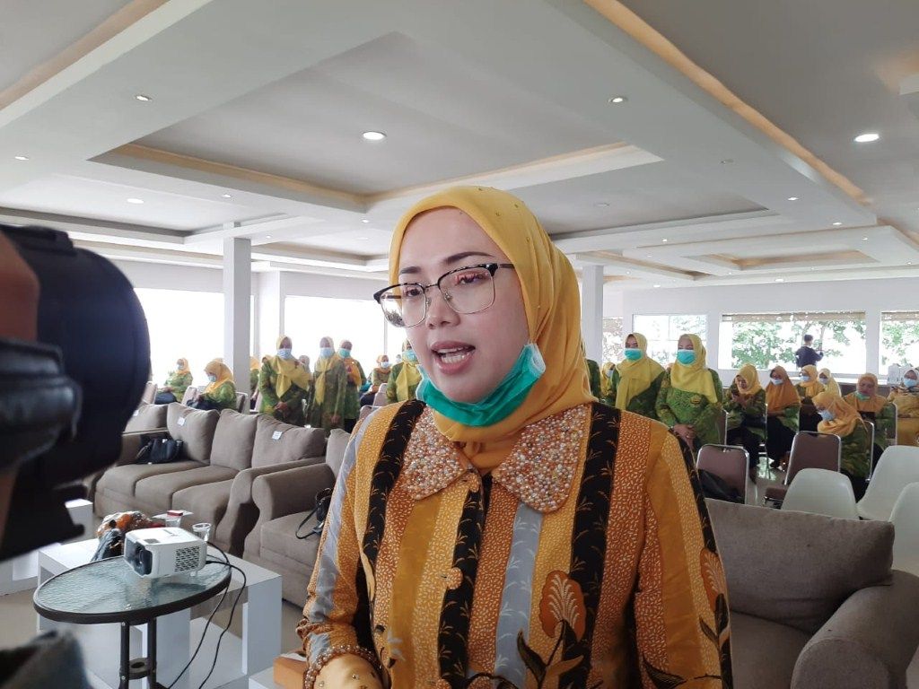 Bupati Purwakarta Sibuk Dukung Kontestan Indonesian Idol Pedagang 