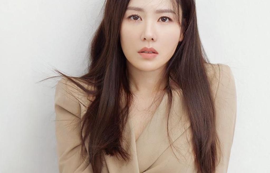 Aktris Korea Selatan Son Ye Jin