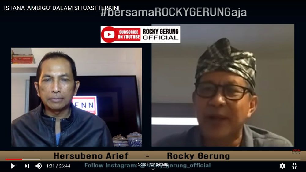 Rocky Gerung saat berbincang-bincang dengan Hersubeno Arief.
