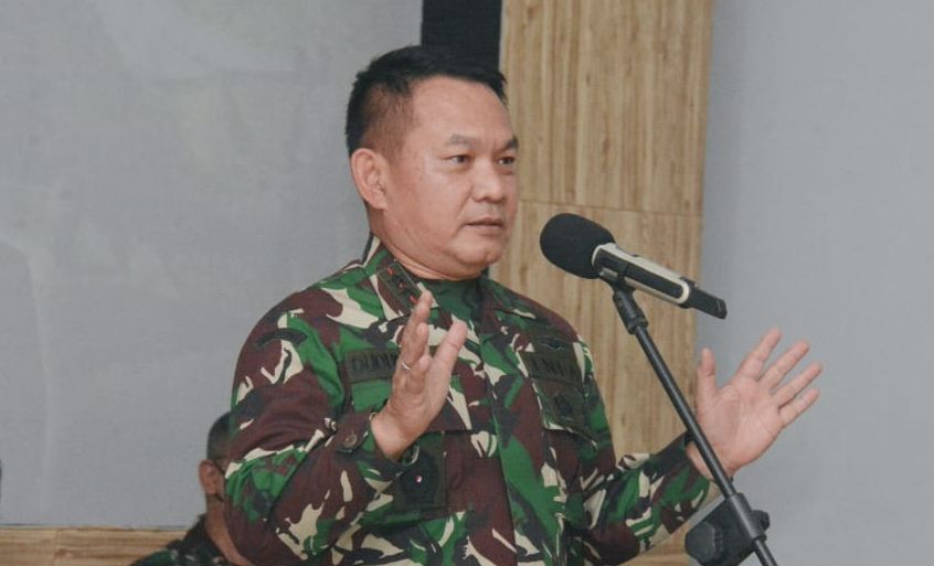 PANGDAM Jayakarta, Mayjen TNI Dudung Abdurachman.  