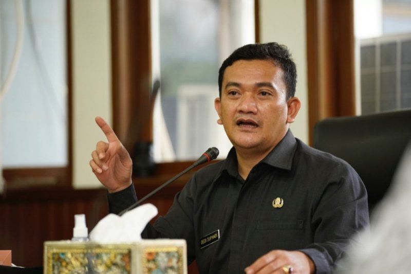 https://assets.pikiran-rakyat.com/crop/0x0:0x0/x/photo/2020/11/23/470937705.jpg