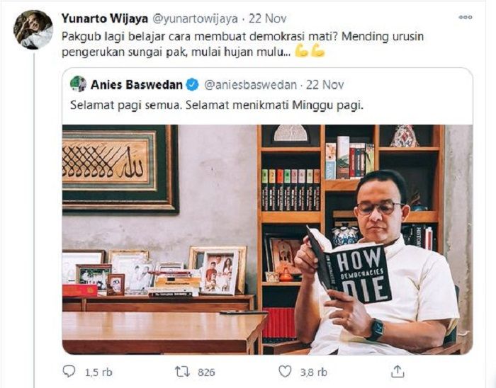 Pengamat politik Yunarto Wijaya mengomentari unggahan foto Anies Baswedan membaca buku How Democracies Die