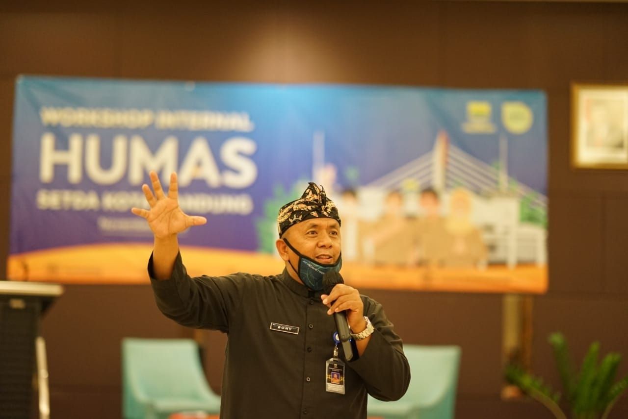 Kepala Bagian Humas Setda Kota Bandung, Sony Teguh Prasatya 