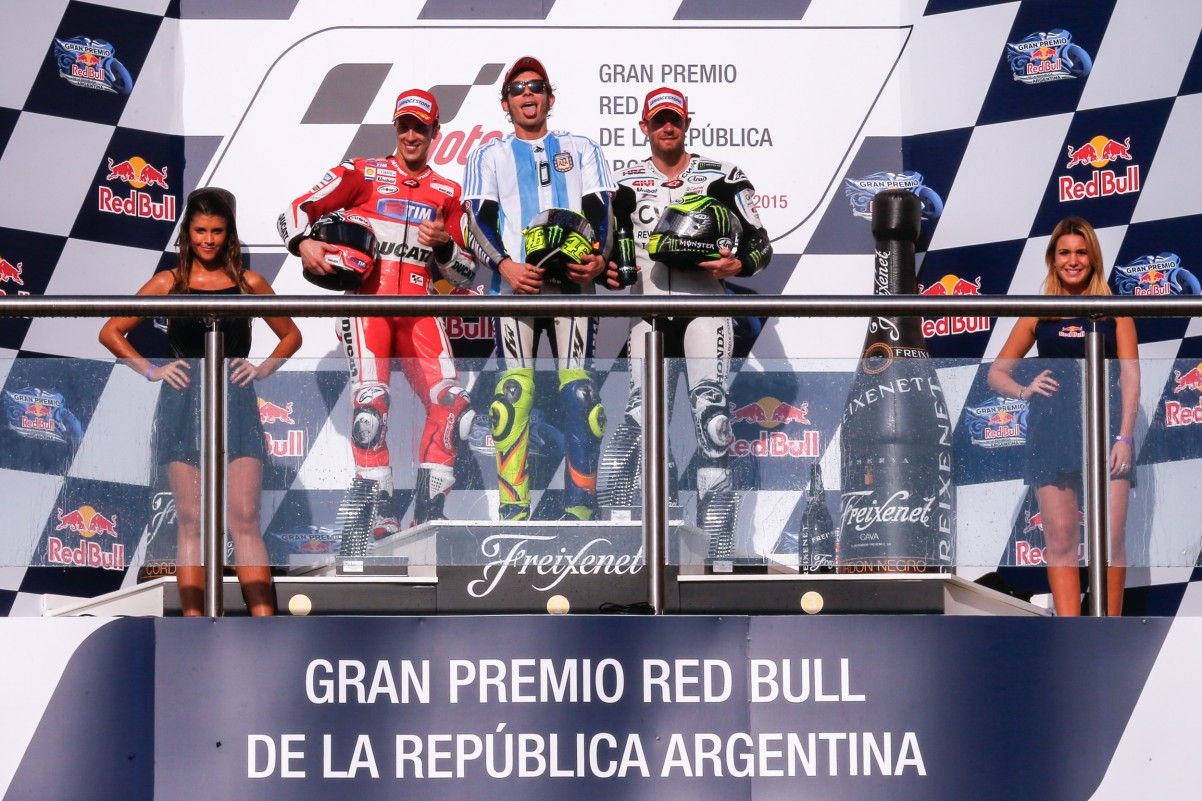 Valentino Rossi podium pertama di MotoGP Argentina dengan memakai baju timnas Argentina