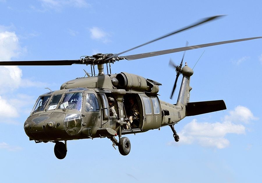 Helikopter serbaguna UH-60 Black Hawk