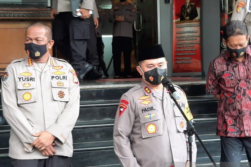 Kapolda Metro Jaya membeberkan hasil penyidikan atas kerumunan massa Habib Rizieq, ada unsur pidana.
