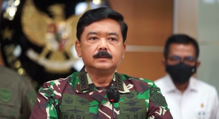 Panglima TNI Masekal Hadi Tjahjanto saat konferensi pers bersama Kemenkopolhukam (30/11) terkait penanganan kasus teror di Sigi