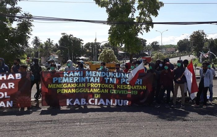 Aliansi Masyarakat Cinta NKRI melakukan aksi unjuk rasa menolak kedatangan Habib Rizieq Shihab ke Kabupaten Cianjur dan wilayah Jawa Barat, Rabu, 2 Desember 2020. (Foto: dok. Aliansi Masyarakat Cinta NKRI)