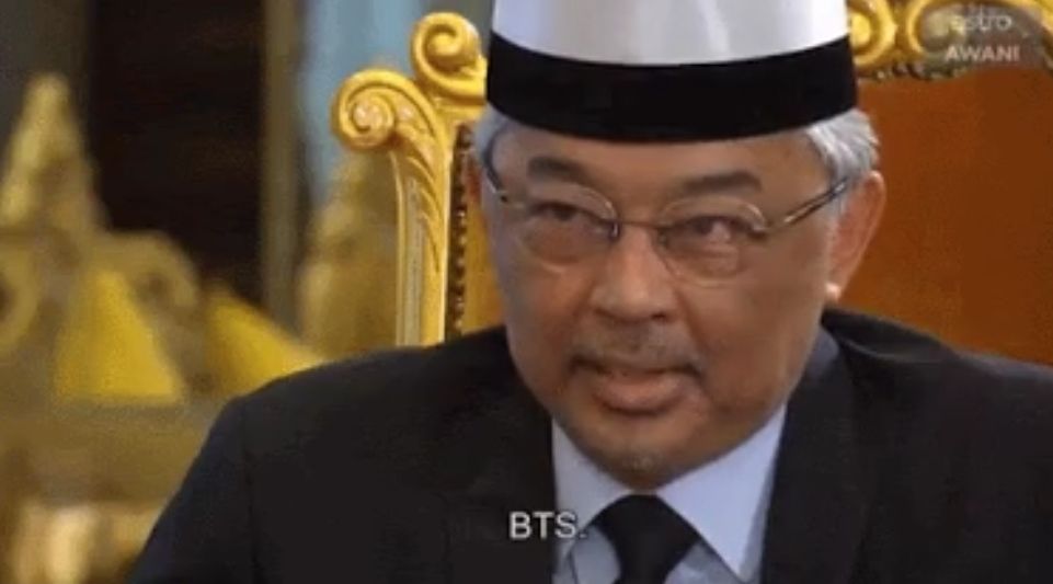 Raja Malaysia Yang di-Pertuan Agong Sultan Abdullah Sultan Ahmad Shah memilih BTS.