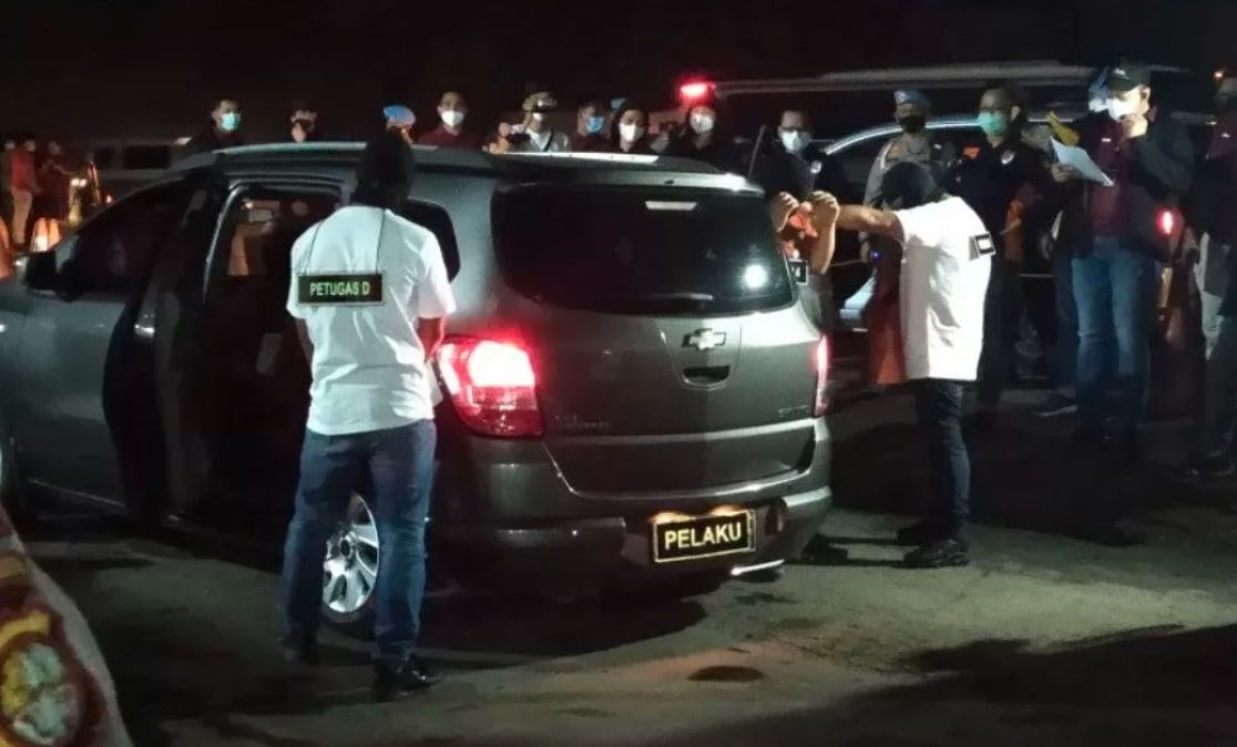  Kronologi kejadian melalui rekonstruksi kasus penembakan enam anggota FPI di Jalan Tol Jakarta-Cikampek. (Antara/Ali Khumaini)