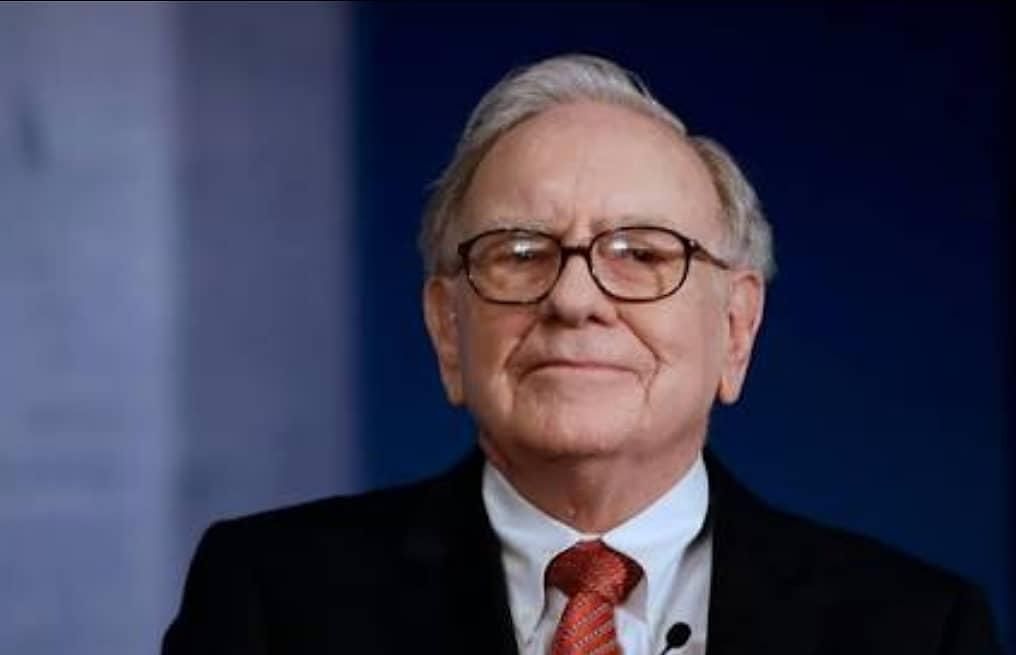  Warren Buffet seorang miliarder punya  pengaruh besar dalam dunia investasi, menjadi jutawan sejak remaja 