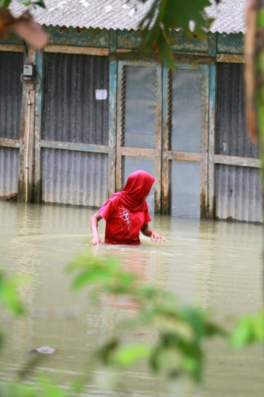 Warga desa Wirotanan kecamatan Butuh yang terdampak banjir.