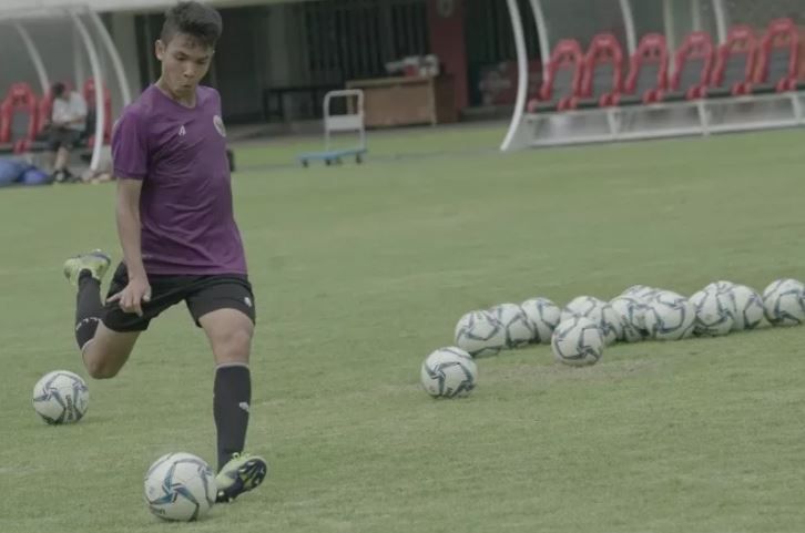 Pemain keturunan Kanada, Victor Dethan.