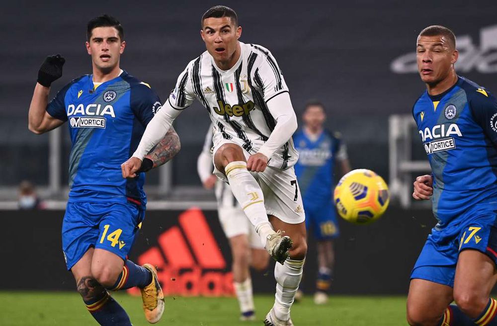 Gol! Cristiano Ronaldo Cetak 2 Gol Saat Laga Juventus Vs Udinese, Sang Bintang Mulai Unjuk Gigi - Jaktim News