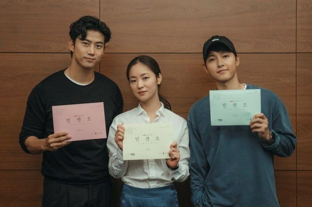 Song Joong Ki, Jeon Yeo Bin, Taecyeon 2 PM Lakukan Pembacaan Naskah untuk Drama Vicenzo