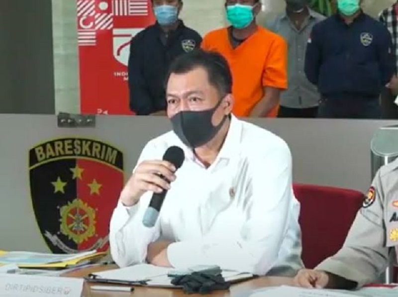 Dirtipidsiber Bareskrim Polri, Brigjen Pol Slamet Uliandi saat jumpa pers pengungkapan kasus penipuan belanja online yang dilakukan secara virtual, Senin 11 Januari 2021 di Jakarta.