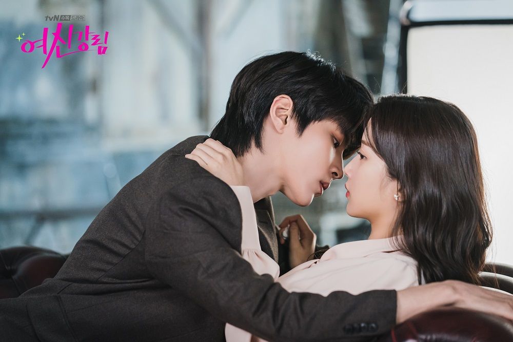 Han Seo Jun dan Lim Ju Kyung via Drama Korea True Beauty episode 9