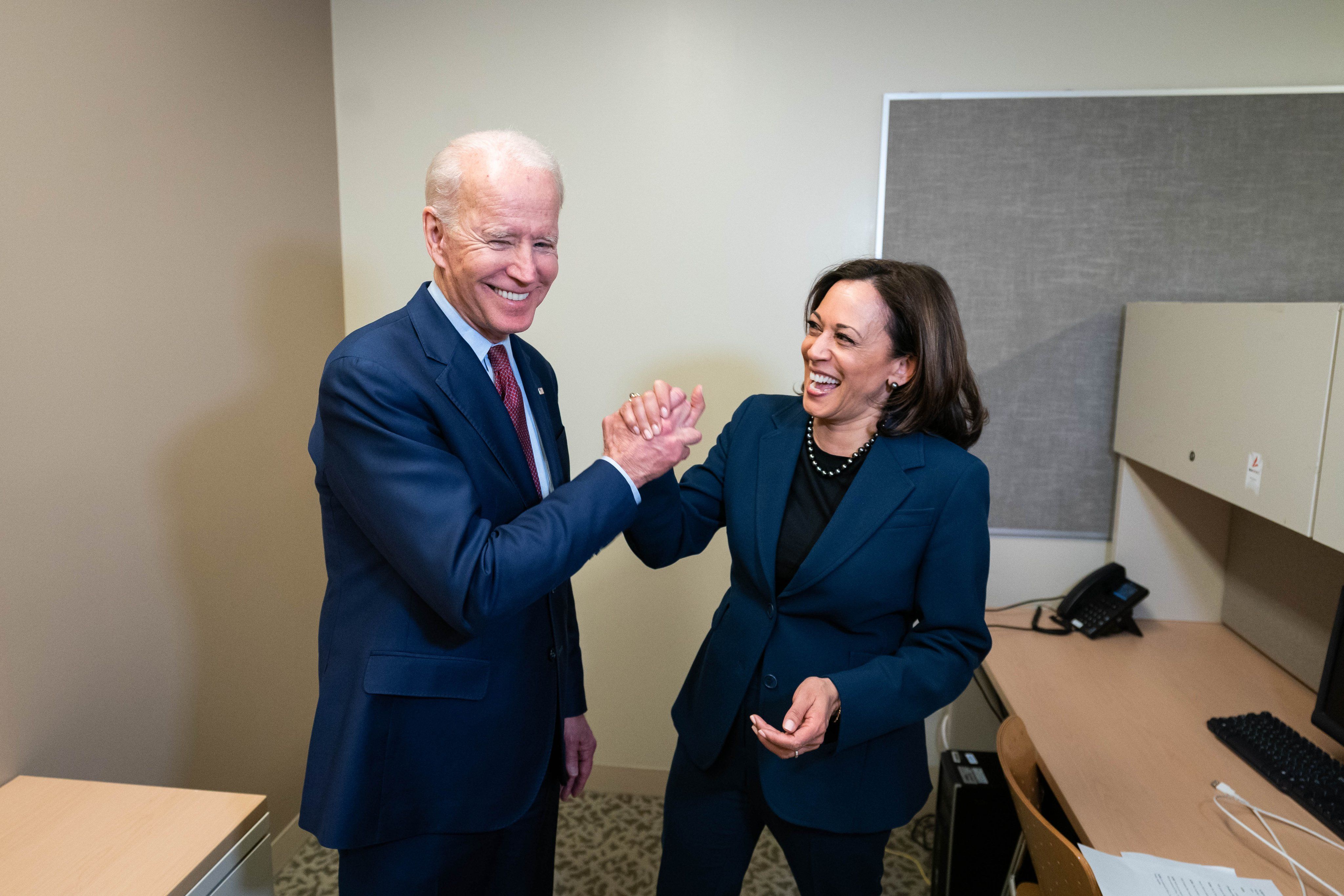Presiden dan Wakil Presiden AS Terpilih Joe Biden dan Kamala Harris segera dilantik.
