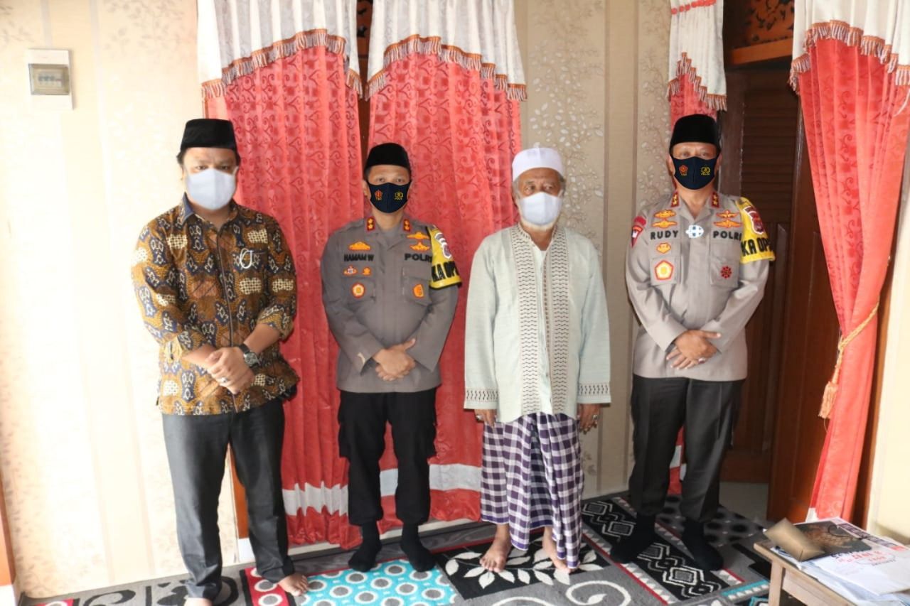 Kapolda Banten berkunjung ke kediaman Abuya Murtadho