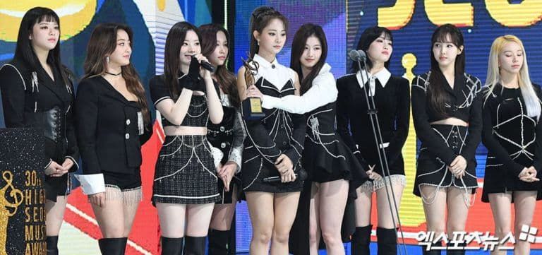 Setelah Hiatus Karena Kecemasan, Jeongyeon Tampil Perdana Di Seoul Music Awards Ke-30 Bersama TWICE!