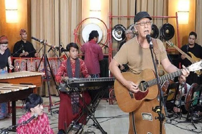 Lirik Lagu Barang Antik yang Dipopulerkan Iwan Fals, Berkisah Tentang