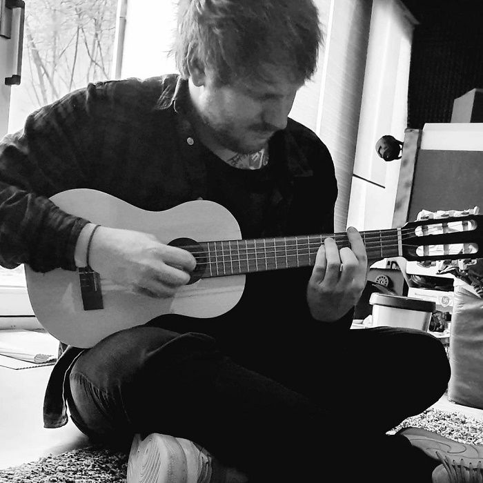 Lirik dan Terjemahan lagu Photograph yang Dipopulerkan oleh Ed Sheeran