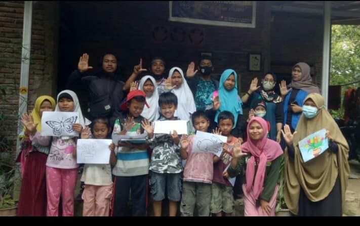 Literasi Satu Atap dan anak-anak Dusun Bentengnge.*