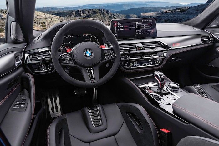 BMW M5 CS 2022 Interior./Dok.BMW.