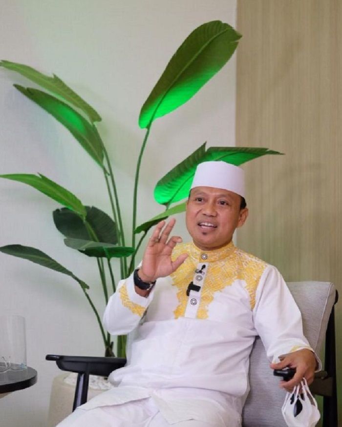 Ustadz Das Ad Latif Jangan Jadikan Suami Tahanan Kota Piring Bisa Dibeli Harga Diri Tak Boleh Diinjak Injak Mantra Sukabumi