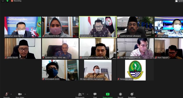 Pertemuan virtual Gubernur Ridwan Kamil bersama tujuh komisioner KPID Jawa Barat, Kepala Dinas Kominfo Jawa Barat Setiaji, dan Karo humas Provinsi Jawa Barat, Senin 8 Februari 2021