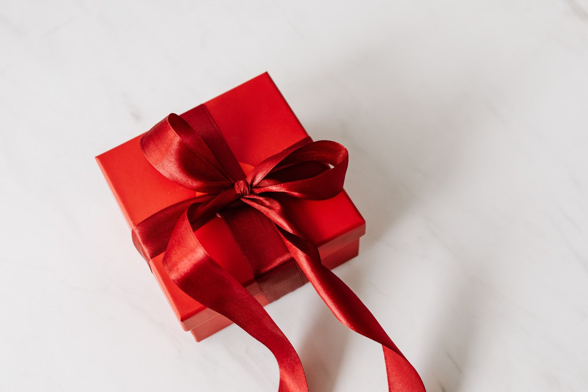 36 Referensi Kado atau Hadiah Hari Valentine, Spesial untuk Pacar, Gebetan, Mantan, atau Sahabat Cewek Cowok
