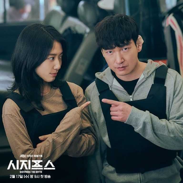 Cuplikan Balik Layar, Cho Seung Woo dan Park Shin Hye Jalin Kerja Sama Tim Hebat di Drakor Sisyphus: The Myth