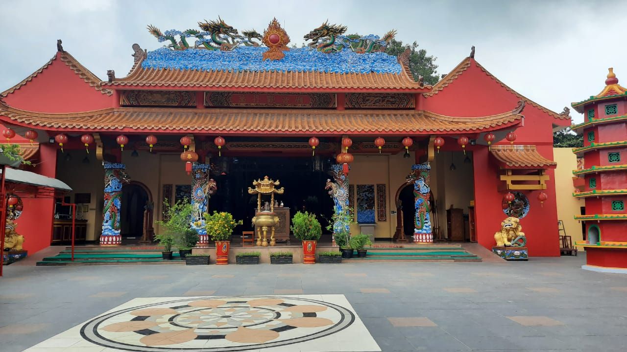 Keindahan Alam Vihara Avalokitesvara Graha Tangerang Selatan