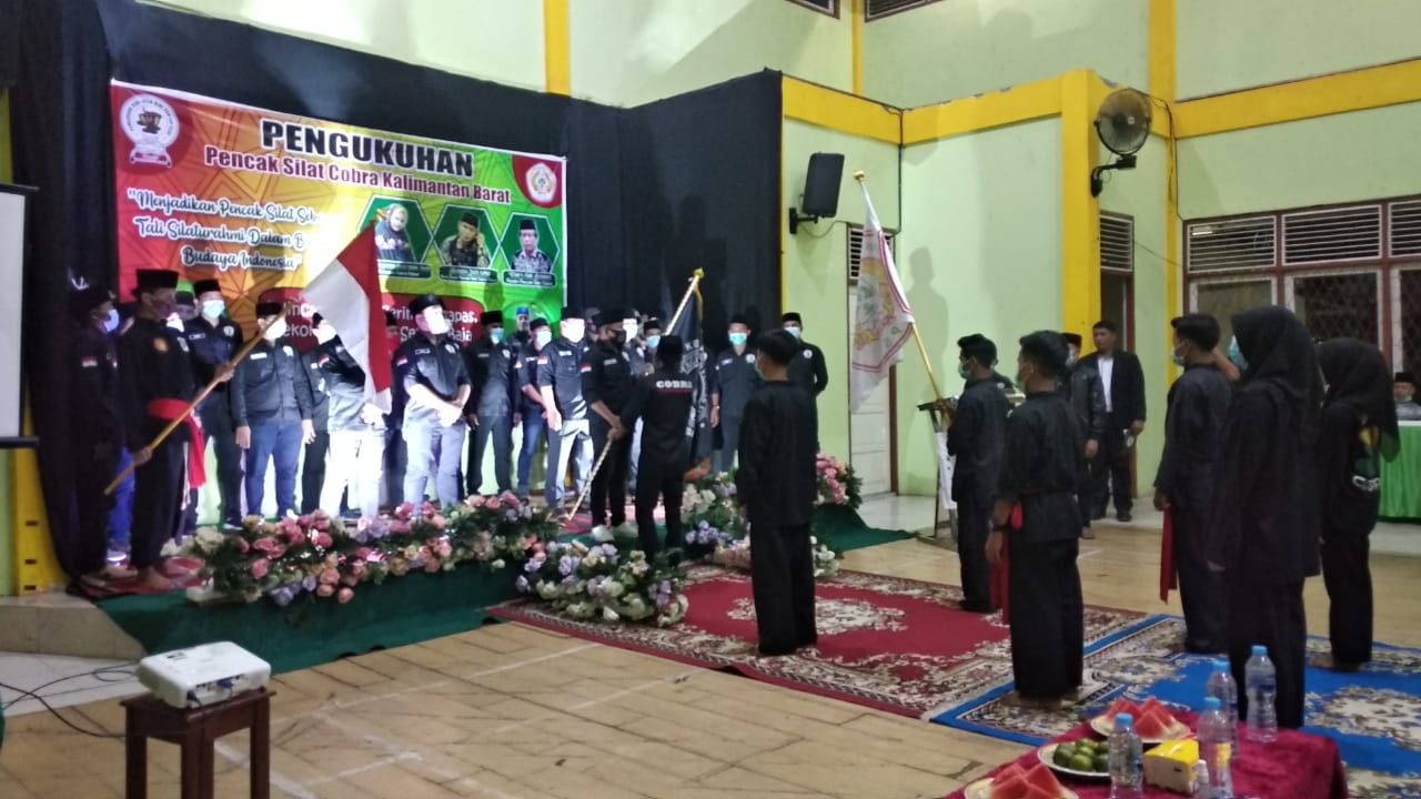 PENGUKUHAN - Pegurus Perguruan Pencak Silat (PPS) Cobra Kalimantan Barat periode 2021-2025, resmi dikukuhkan, Minggu, 14 Februari 2021 malam WIB. 