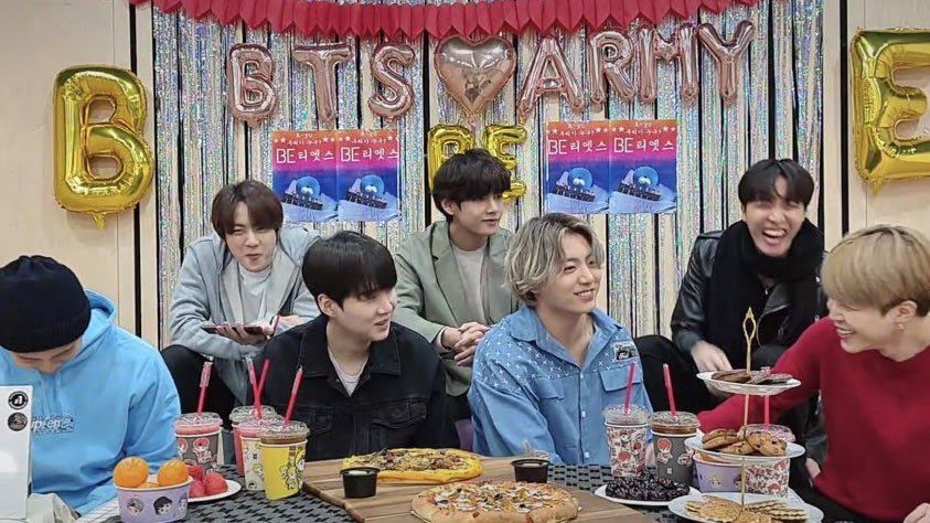 BTS kejutkan ARMY di VLive untuk perayaan perilisan album