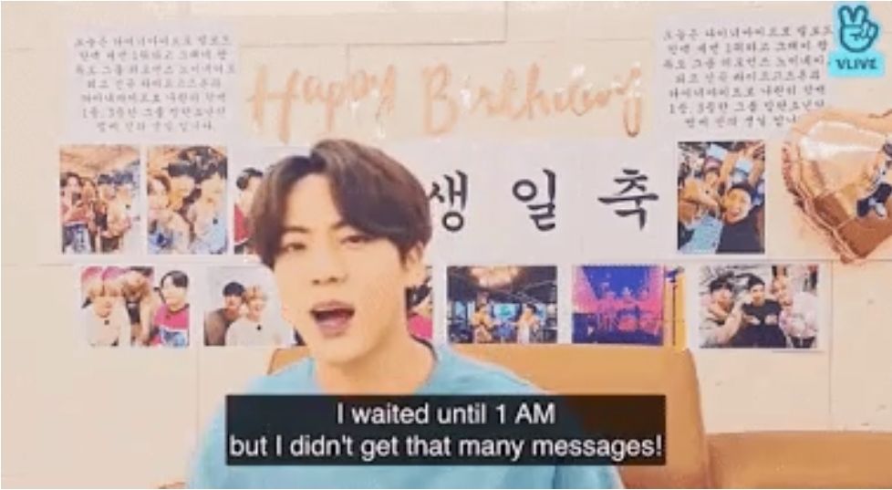 Jin BTS bercerita tentang menunggu ucapan selamat ulang tahun hingga pukul 1 dini hari.
