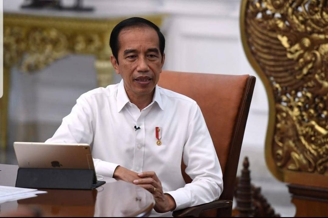 Foto Presiden Jokowi saat mengumumkan pencabutan Perpres terkait miras