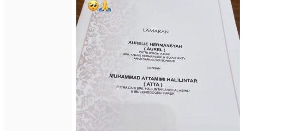Undangan lamaran Aurel Hermansyah dan Atta Halilintar viral di media sosial. 