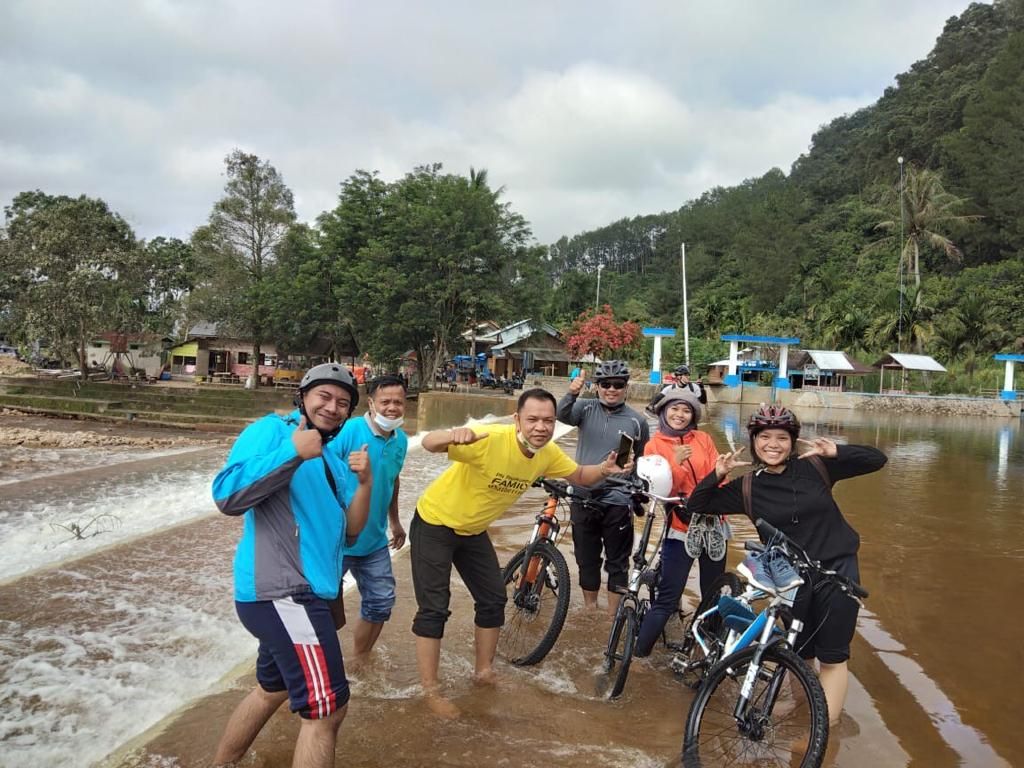 Objek Wisata Air Dikelilingi Bukit, Kapalo Banda Taram Bagai Surga Tersembunyi 
