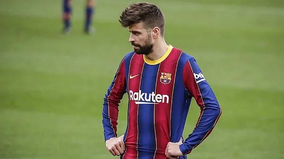 Bek tengah Barcelona, Gerard Pique.