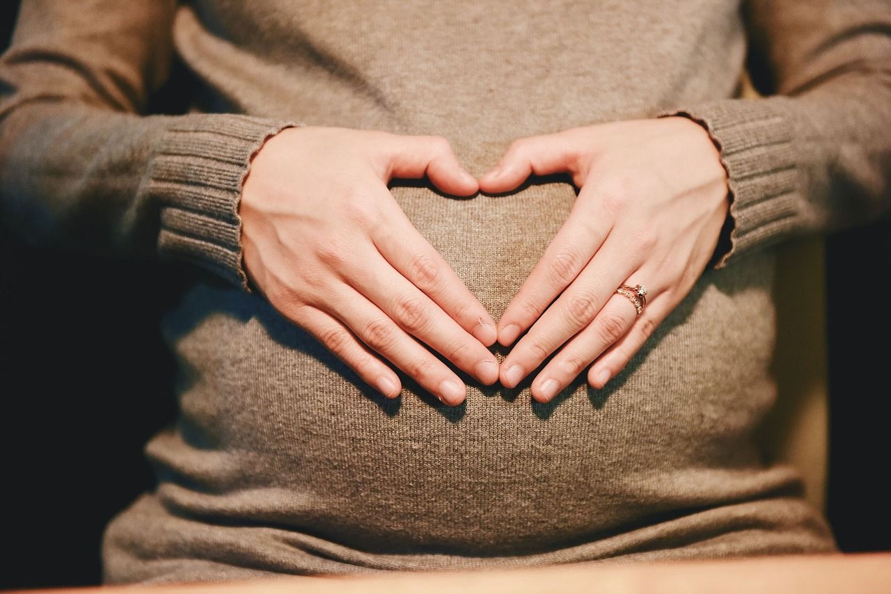 Ilustrasi - Ibu hamil dapat Bansos PKH Rp 3 juta. Cek di link resmi ini.