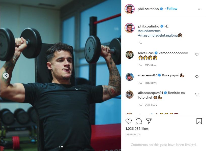 Gelandang Barcelona, Philippe Coutinho, terus melakukan terapi dan latihan paskaoperasi.