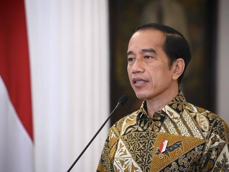 Pengamat Politik Haris Hijrah Wicaksana menyebut isu tiga periode telah dibuat oleh pihak yang tidak senang dengan keberhasilan Jokowi sehingga bertujuan untuk menjatuhkannya.