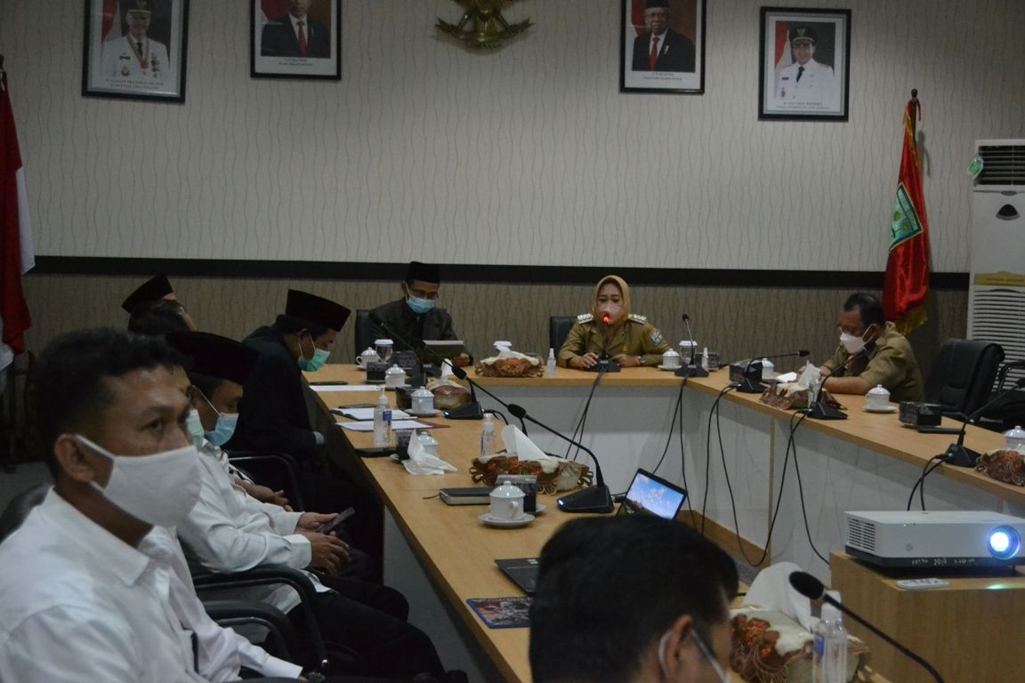Rapat rencana pembangunan Universitas Islam Negeri (UIN), di Kelurahan Karangsentul, Kecamatan Padamara Purbalingga.