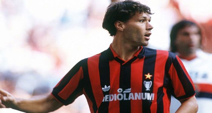 Marco van Basten bermain untuk Milan dari 1987 hingga 1995