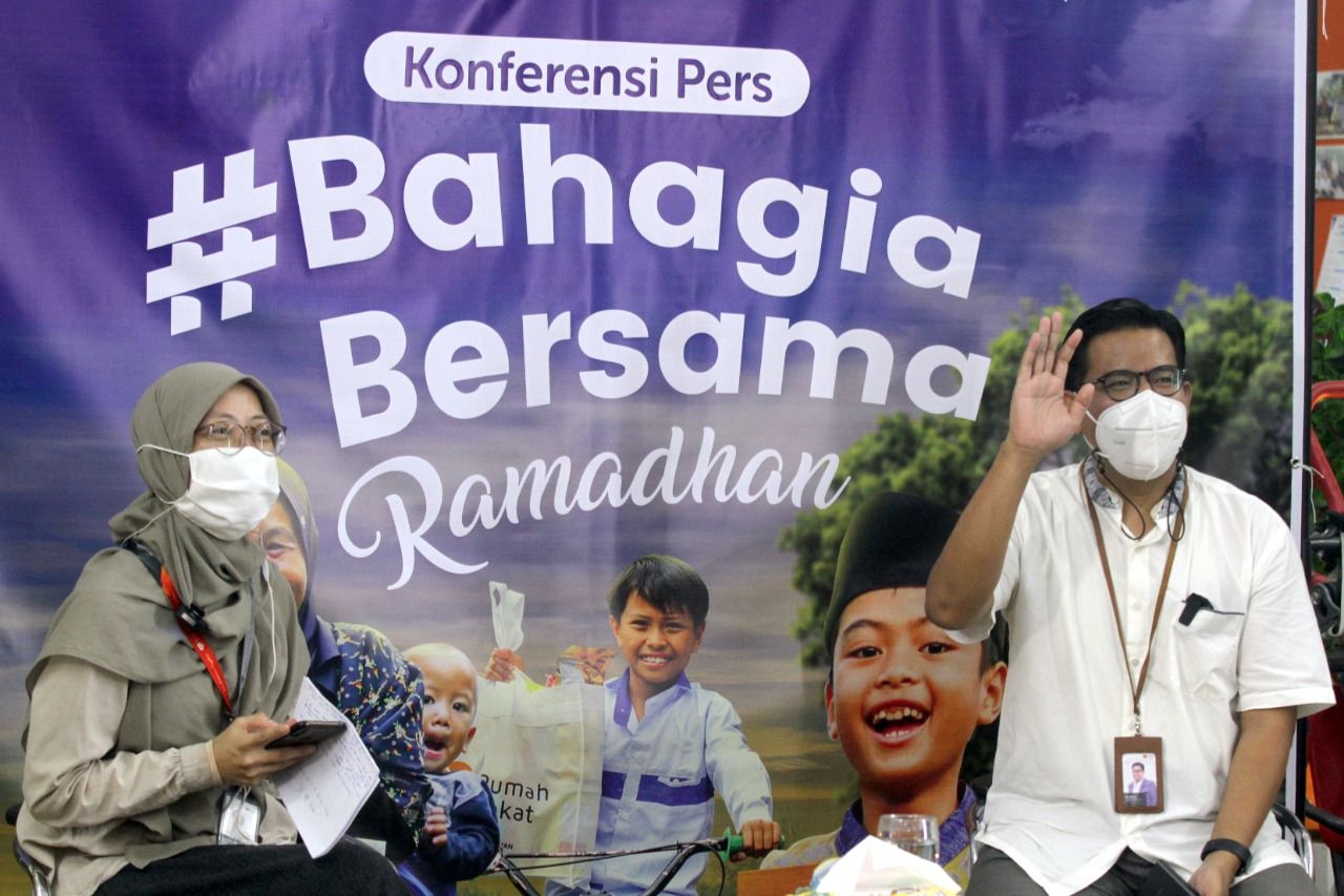 Rumah Zakat meluncurkan Gerakan #BahagiaBersama Ramadan./Darma Legi/Galamedia