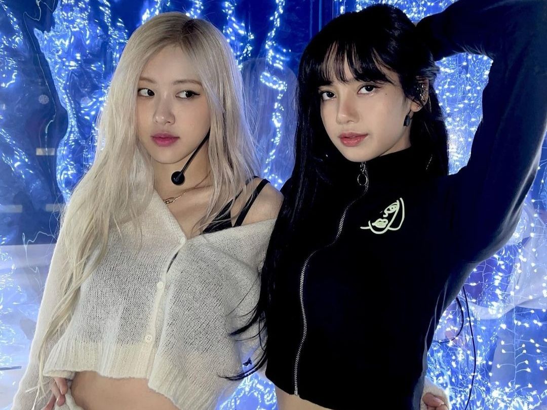 Lisa dan Rose BLACKPINK Jadi Bahan Tertawaan di Panggung, Hal Kocak Apa