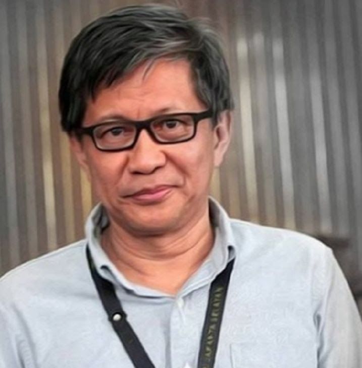 Rocky Gerung menanggapi kritikan yang disampaikan Sekjen DPP PDIP Hasto Kristiyanto kepada Mendag Lutfi soal impor beras.*