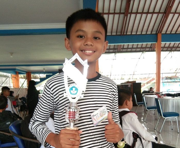 Asyamulhibban Dipta Wayunind berhasil menjadi juara 1 Lomba Pantomim dalam FLS2N tahun 2020 tingkat Kota Tasikmalaya.