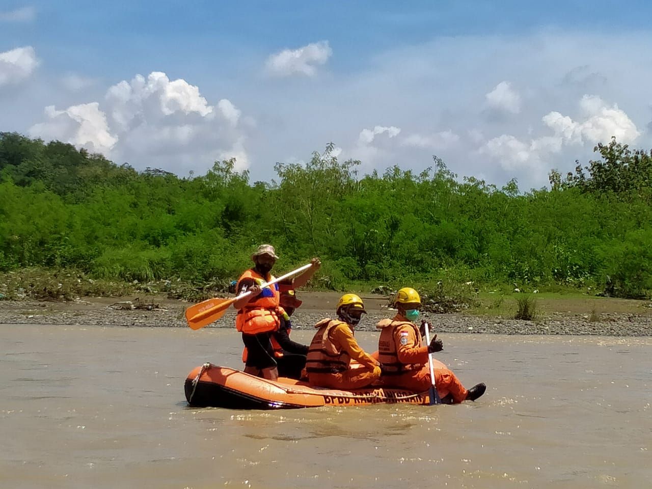Jasad Daswi Korban Tenggelam di Sungai Cisanggarung Kuningan Ditemukan Tim SAR Gabungan